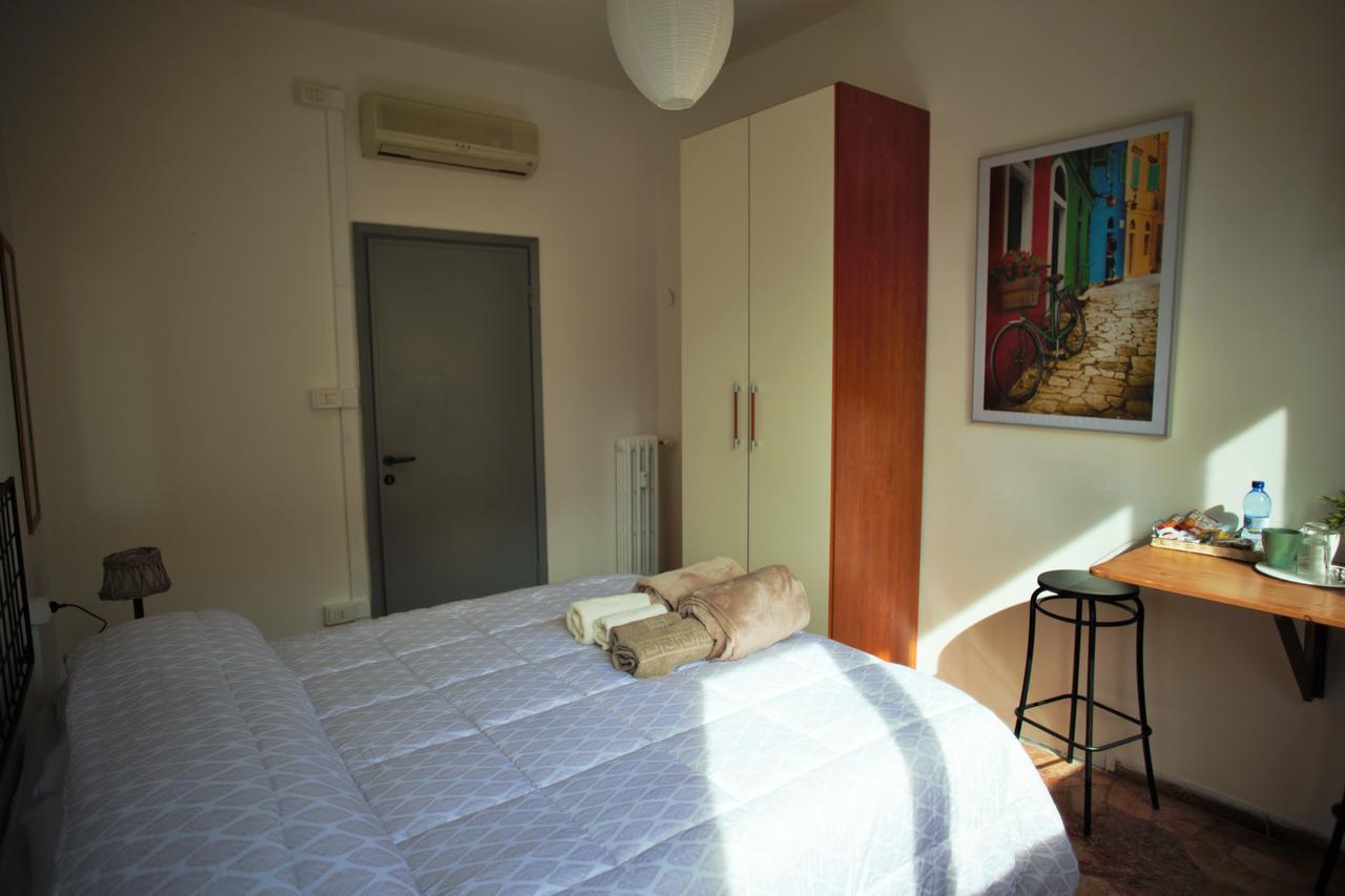 Guesthouse Amici Miei Florence Exterior photo